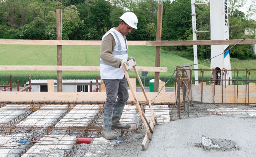 UNA GIORNATA TIPO NEI NOSTRI CANTIERI: TRA IMPREVISTI, SOLUZIONI E ATTENZIONE AL DETTAGLIO<br />